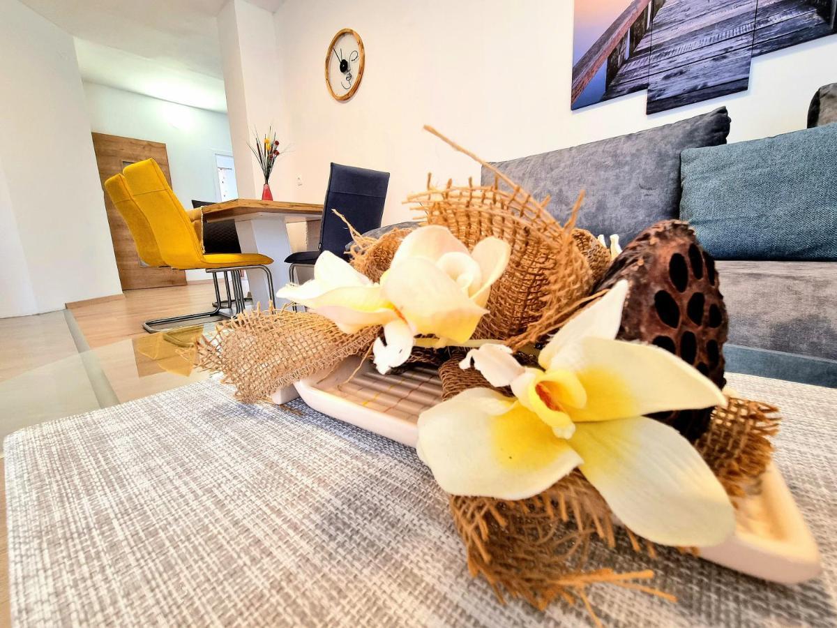 Julia Apartment Biograd Na Moru Exterior photo